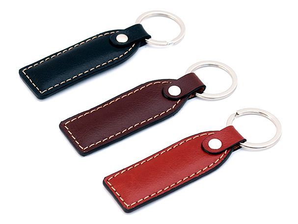 Brelocuri din piele naturala